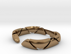 C bracelet in Natural Brass