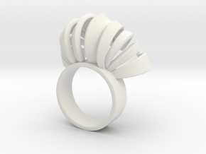 Nasu Ring Size 8 in White Natural Versatile Plastic
