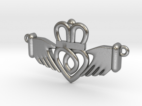 Claddagh Pendant in Natural Silver