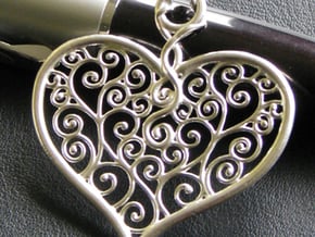 Heart Filigree Pendant in Polished Silver
