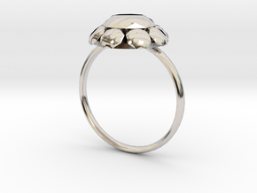 Diamond Ring US Size 8 5/8 UK Size R in Platinum