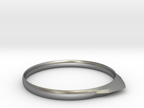 Edge Ring US Size 8 5/8 UK Size R in Natural Silver
