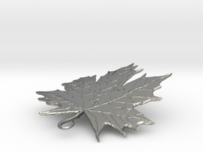 LEAF PENDANT in Natural Silver