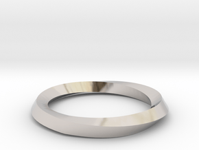 Mobius Wedding Ring-Size 7 in Platinum