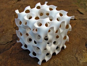 Gyroid-Mengersponge   in White Natural Versatile Plastic