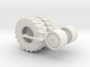 1:64 scale 18.4-26 Gleaner Wheel And Tire Assembly in White Natural Versatile Plastic