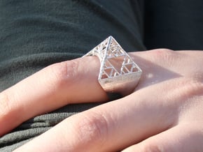 Sierpinski Pyramid Ring (feminine version) size 9 in Natural Silver