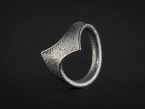 Twisting Yin - Size 7 in Polished Nickel Steel