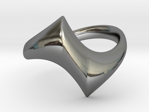 Twisting Yang - Size 7 in Fine Detail Polished Silver