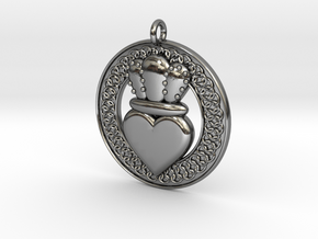 Claddagh Pendant 1 Model in Fine Detail Polished Silver