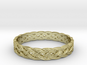 Hieno Delicate Celtic Knot Size 6 in 18K Gold Plated