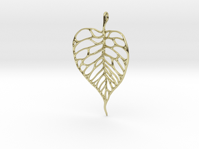 Heart Shaped Leaf Pendant: 5cm in 18K Gold Plated