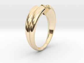 Two hearts meet each other in 14K Yellow Gold