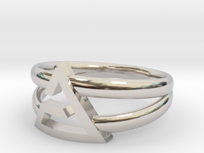 Aard-Quen Ring  in Rhodium Plated Brass