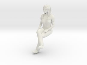Newgirl Sitting 1/29 scale in White Natural Versatile Plastic