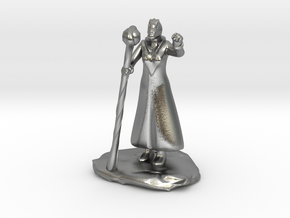 Female Dragonborn Wizard in Robe with Staff in Natural Silver