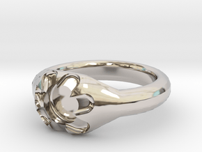 Scalloped Ring (size 7.5) in Rhodium Plated Brass