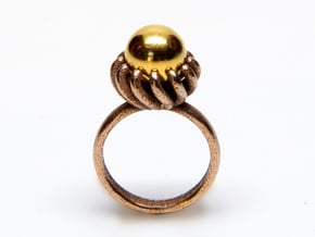 Magnetic Pearl Ring Size 8 in Polished Gold Steel