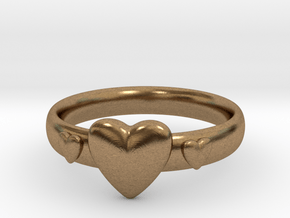 Ring with hearts in Natural Brass