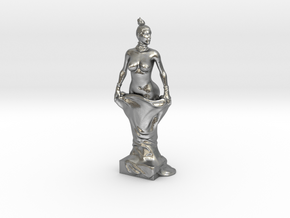 Kim Kardashian sculpture in Natural Silver