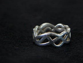 Ring in Polished Silver