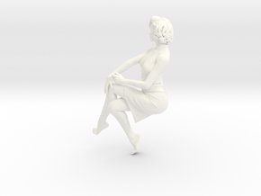 Lady sitting-026 scale 1/24 Passed in White Processed Versatile Plastic