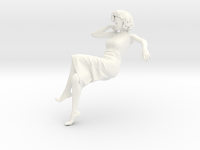 Lady sitting-010 scale 1/24 Passed in White Processed Versatile Plastic