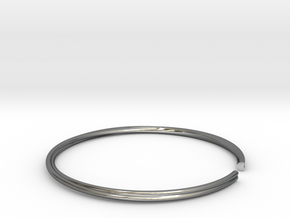 Mobius Hearts Bangle in Fine Detail Polished Silver