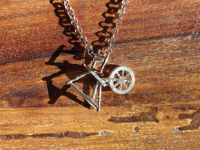 Spinning Wheel Pendant in Polished Silver
