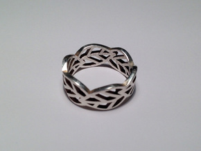Leaf ring in Polished Silver