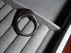 Ring size 8 in Polished and Bronzed Black Steel