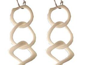 Tumbling loops earrings in White Processed Versatile Plastic