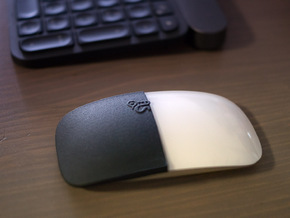 Magic Mouse snap-in half-cover in Black Natural Versatile Plastic