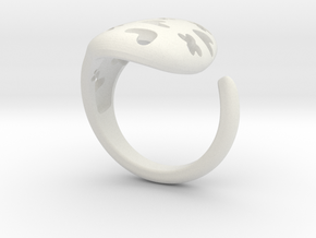 Solid Heart and X Ring. in White Natural Versatile Plastic