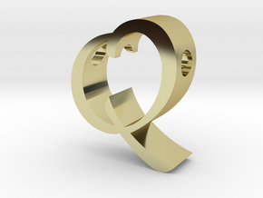 Letter Q pendant in 18k Gold Plated Brass
