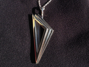 Layers Pendant in Fine Detail Polished Silver