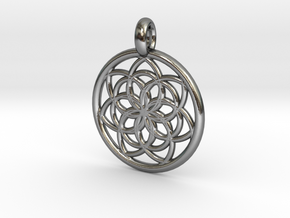 Kale pendant in Polished Silver
