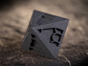 W8 — Oktaeder — Werkzeug in Black Natural Versatile Plastic
