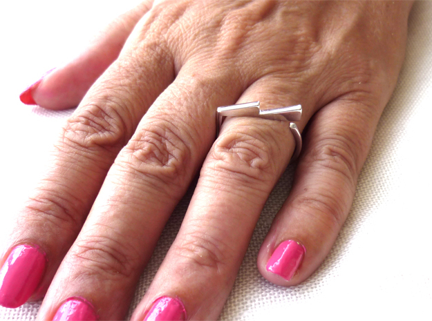 Adjustable ring. Basic model 6. in Fine Detail Polished Silver