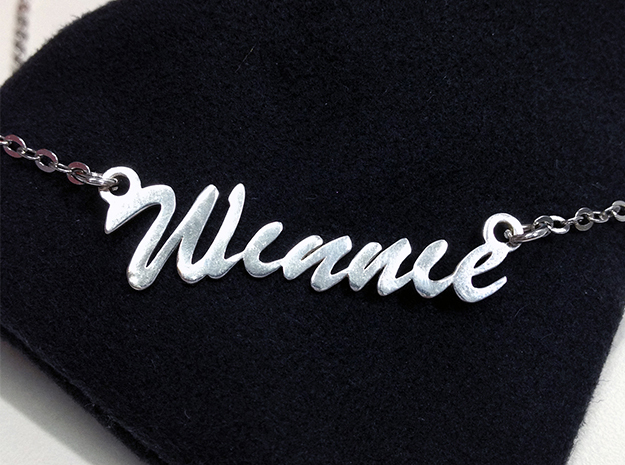 Name Necklace Pendant - Winnie in Fine Detail Polished Silver
