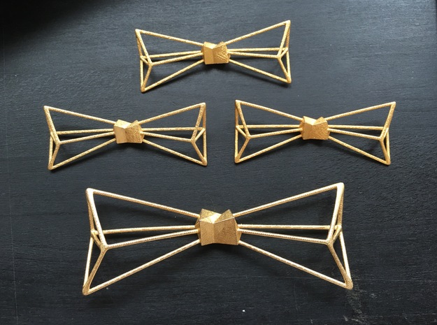 Bow Tie Metal Necklace in Polished Gold Steel