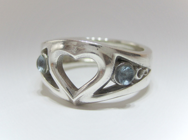 Heart Ring(Inner diameter of ring 16.7mm) in Polished Silver