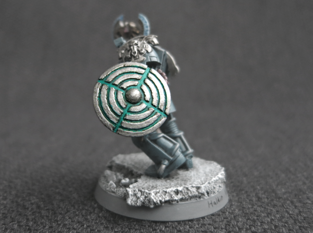 Miniature Shield 2 in Smooth Fine Detail Plastic