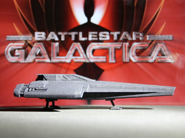 Blackbird Landed (Battlestar Galactica) in Black Natural Versatile Plastic: 1:72