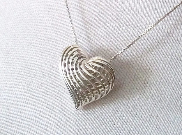 Twirling Heart Pendant in Fine Detail Polished Silver