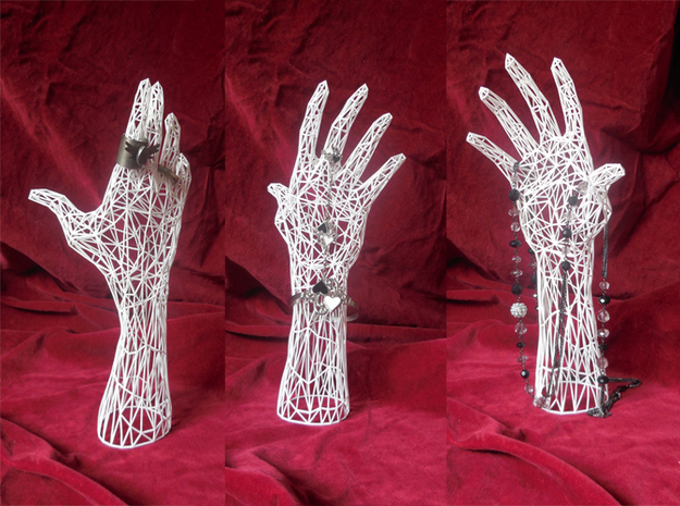 Wireframe hand - Jewelry Display Model in White Natural Versatile Plastic