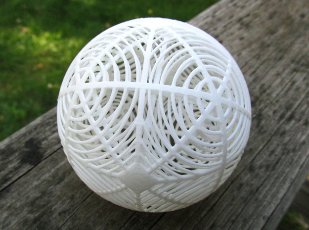 Moiré Sphere in White Natural Versatile Plastic