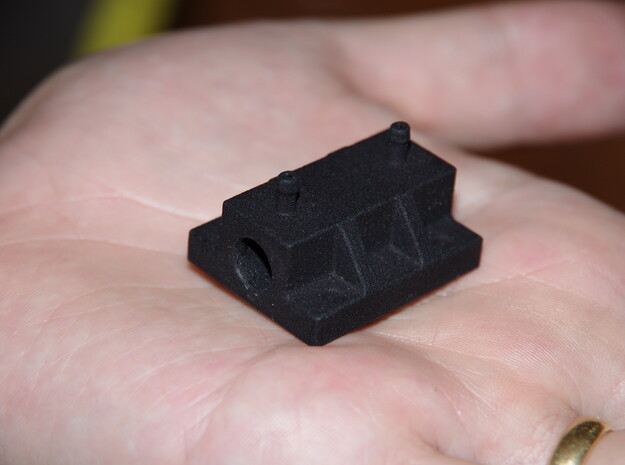 8 mm pitot flange in Black Natural Versatile Plastic