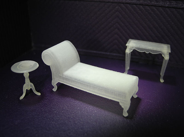 1:48 Queen Anne Chaise Set in Smooth Fine Detail Plastic