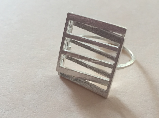 Meet: Intersecting Planes Ring in Polished Silver: 7 / 54